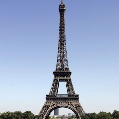 Znaczna część nabywców nieruchomości w stolicy Francji to krezusi z całego świata /AFP