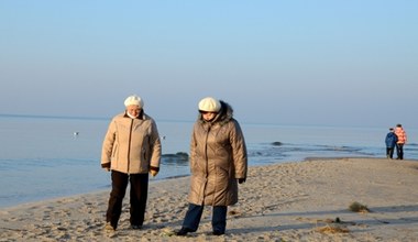 Znacznie tańsze niż Kołobrzeg, a równie piękne. To uzdrowisko nad morzem wybierają seniorzy 