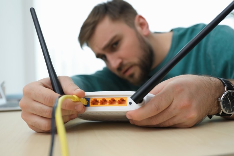 Znajdź dobre miejsce w domu dla routera Wi-Fi. Wiele rzeczy może blokować sygnał sieci. /123RF/PICSEL