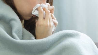 Znajdź różnice! Czym się różni grypa od przeziębienia?