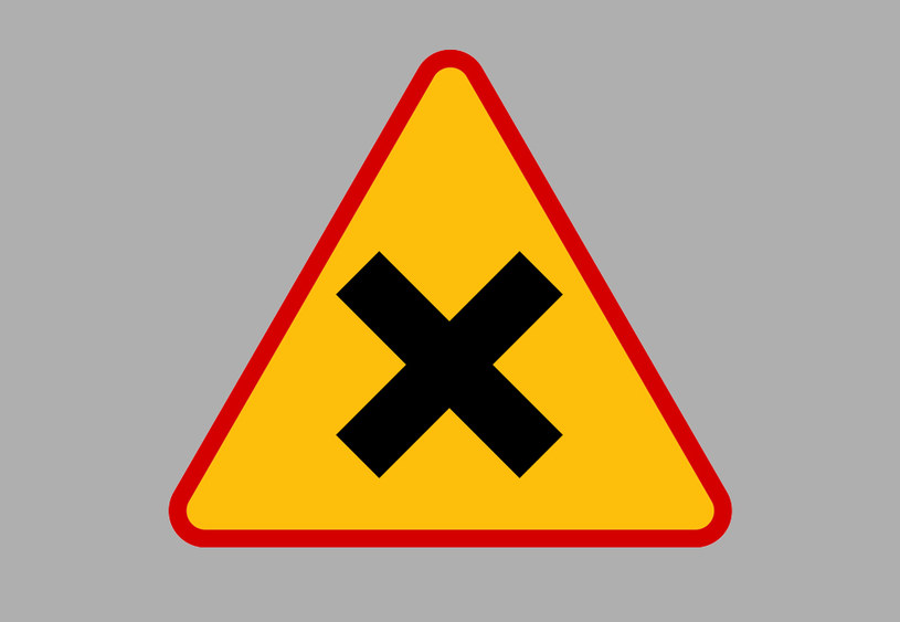 Znak A-5 informuje kierowców o zbliżaniu się do skrzyżowania równorzędnego /INTERIA.PL