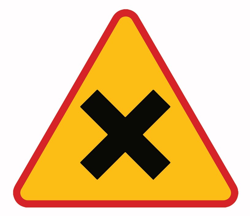 Znak ostrzegawczy A-5. Skrzyżowanie dróg. /INTERIA.PL