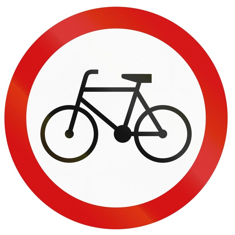 Znak zakazu B-9. Zakaz wjazdu rowerów. /123RF/PICSEL