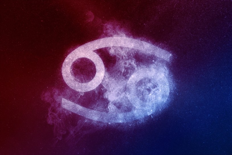 Znak zodiaku Rak przypisany jest osobom urodzonym na przełomie czerwca i lipca. Z kim stworzy najlepszą parę? /123RF/PICSEL