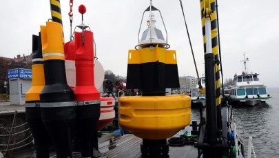 Znaki nawigacyjne łupem złomiarzy