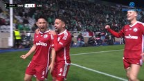 Znakomita precyzja i gol. Tak Legia objęła prowadzenie. WIDEO