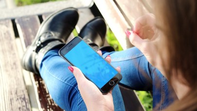 Znalazła w telefonie chłopaka pedofilskie zdjęcia. Odebrała sobie życie