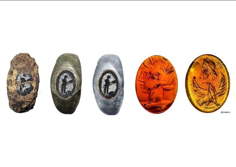 Znalezione intaglio wykonano z kolorowego szkła i takich kamieni jak m.in. ametyst. Wśród jego wzorów było dużo motywów odwołujących się do wojny np. obraz boga Marsa trzymającego włócznię. Potwierdza to, że należały głównie do elitarnych żołnierzy