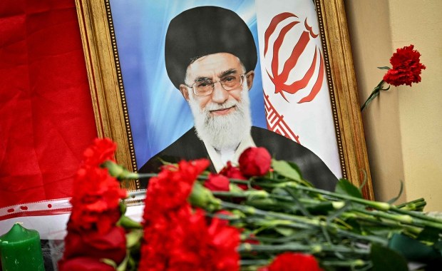 "Znaliśmy Teheran tak, jak znamy Jerozolimę". Chamenei był śledzony od lat