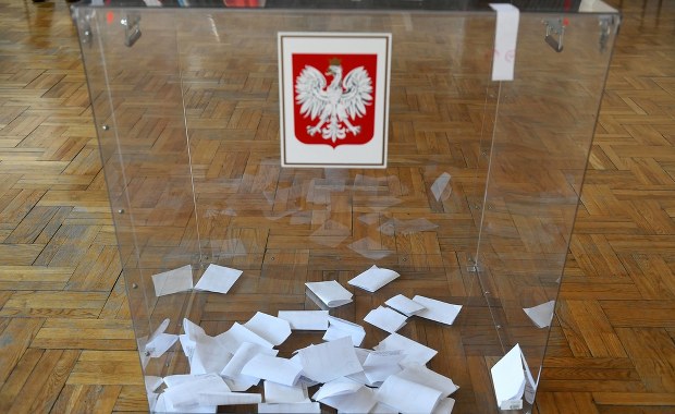 Znamy odpowiedź miast na prośbę Poczty o wydanie urn wyborczych. "Zaskakująca w formie i treści"