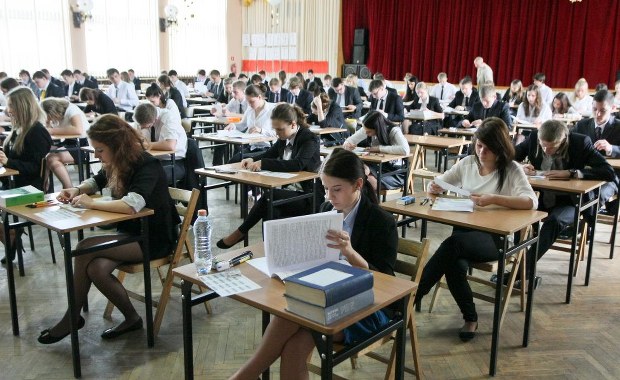 Znamy wstępne wyniki matur. Egzamin zdało 81 proc. uczniów 