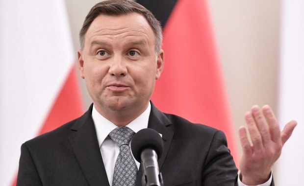 Znamy wysokość nagród, jakie prezydent przyznał swoim pracownikom 