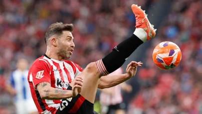 Znany piłkarz zawieszony. Tłumaczy, że walczył z łysieniem