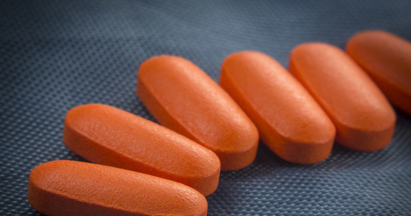 Znany z tabletek ibuprofen pojawi się w plastrach /123RF/PICSEL