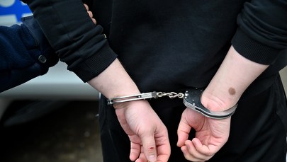 Znęcał się nad rodzicami i psem. Dozór policyjny dla 25-latka