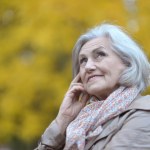 Zneutralizuj żółty odcień siwizny szamponem DIY. Prosty i naturalny skład