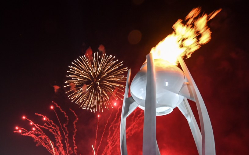 Znicz olimpijski zapłonął w Pjongczangu /AFP