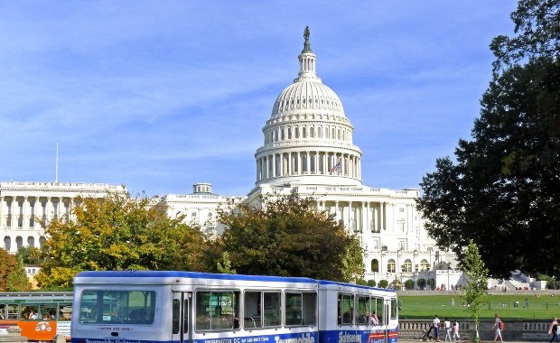 Zniesienie wiz dla Polaków? Nieprędko 