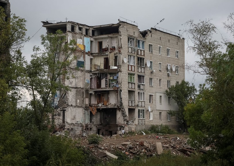 Zniszczenia budynków mieszkalnych Iziumu szacowane są na ok. 80% /REUTERS/Gleb Garanich  /© 2022 Reuters