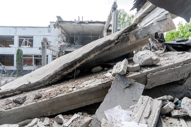 Zniszczenia dokonywane przez Rosjan na Ukrainie /PAP/Mykola Kalyeniak /