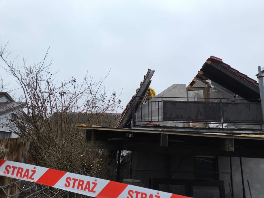 Zniszczenia domu w Ornecie po wybuchu gazu /KP PSP Lidzbark Warmiński  /Państwowa Straż Pożarna