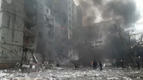 Zniszczenia i ofiary po ataku na ukraiński Czernihów