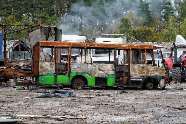Zniszczenia na terenie wyzwolonego w wyniku kontrofensywy wojsk ukraińskich miasta Bałaklija /Alena Solomonova /PAP/EPA