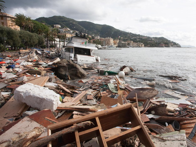 Zniszczenia po burzach we Włoszech są spore /FRANCO BOLZONI /PAP/EPA