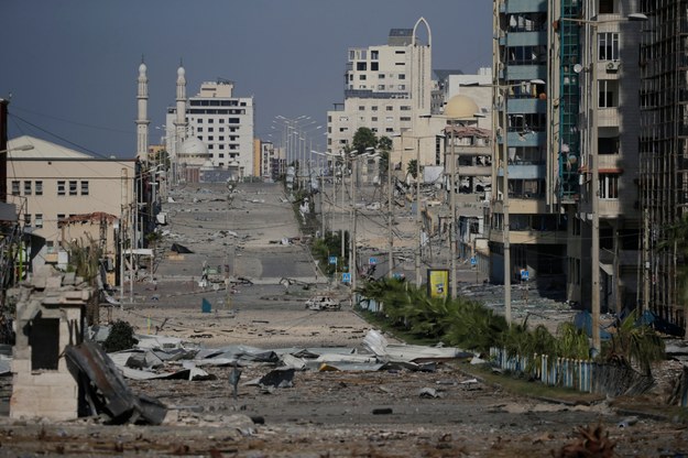 Zniszczenia po izraelskich nalotach w Gazie, stolicy Strefy Gazy /MOHAMMED SABER  /PAP/EPA