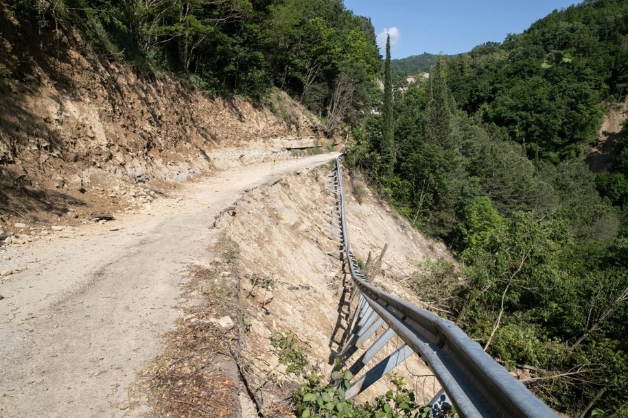 Zniszczenia po powodzi /Emanuele Valeri /PAP/EPA