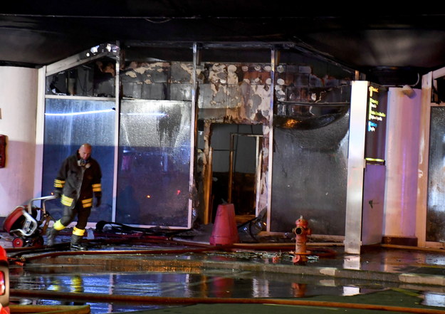 Zniszczenia po pożarze na lotnisku /ORIETTA SCARDINO /PAP/EPA