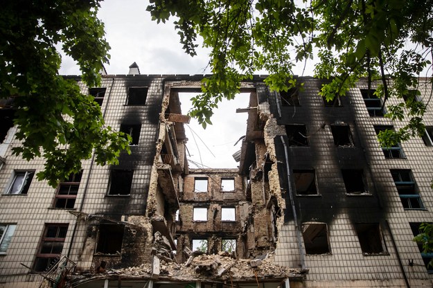Zniszczenia po rosyjskim ostrzale w Borodziance w obwodzie kijowskim /Viacheslav Ratynskyi /PAP
