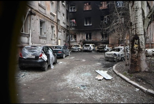 Zniszczenia po rosyjskim ostrzale w Mariupolu /Ukraineincrisis /PAP