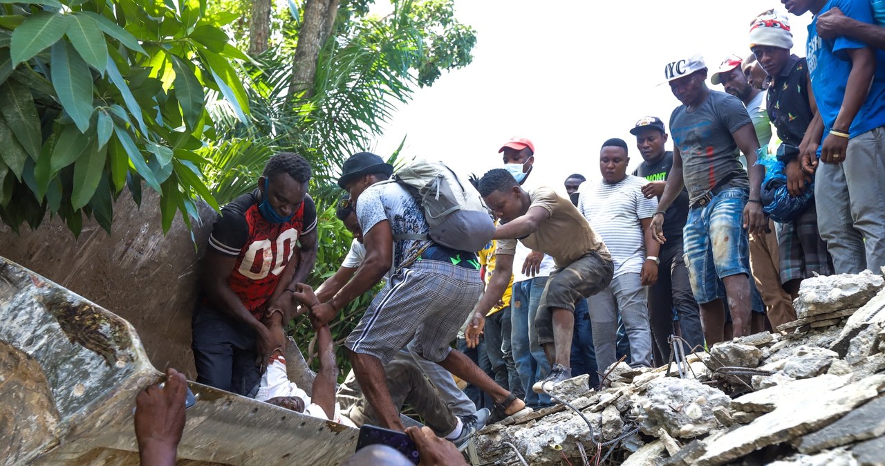 Zniszczenia po trzęsieniu ziemi na Haiti