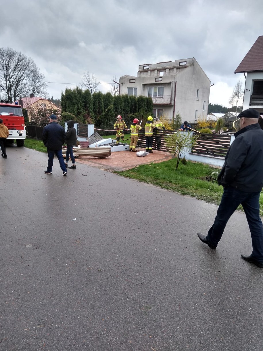 Zniszczenia po wichurze w Lubuskiem /Gorąca Linia RMF FM