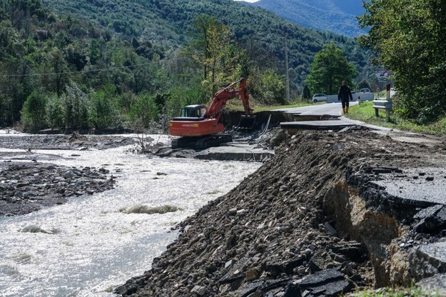 Zniszczenia spowodowane przez powódź we Włoszech /Tino Romano /PAP/EPA