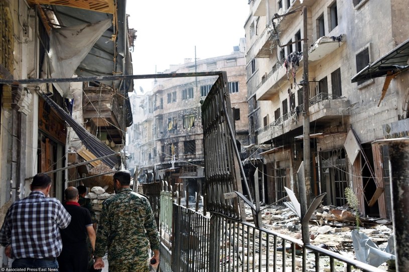 Zniszczenia w Aleppo /East News