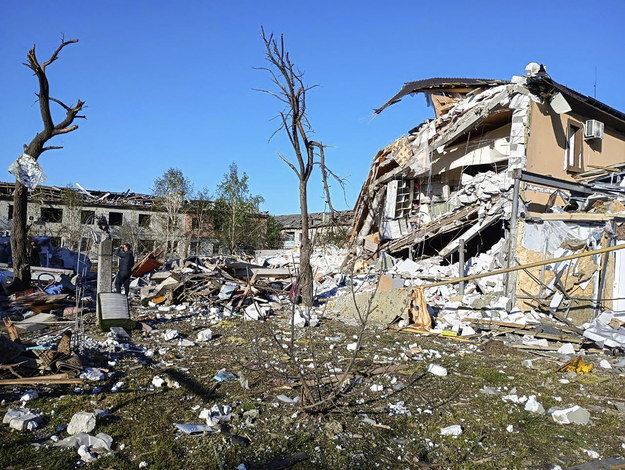 Zniszczenia w Dnieprze /DNIPROPETROVSK REGIONAL STATE ADMINISTRATION / HANDOUT /PAP/EPA