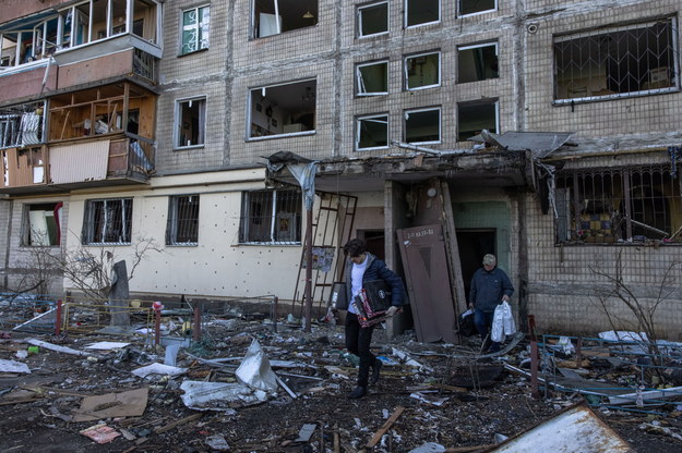 Zniszczenia w Kijowie po rosyjskich atakach /ROMAN PILIPEY /PAP/EPA