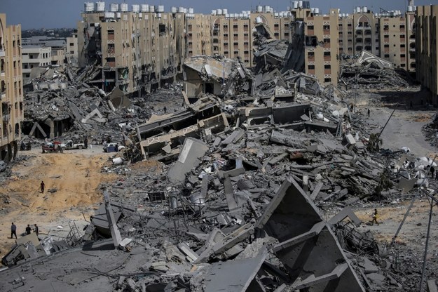 Zniszczenia w mieście Chan Junus w Strefie Gazy /MOHAMMED SABER  /PAP/EPA