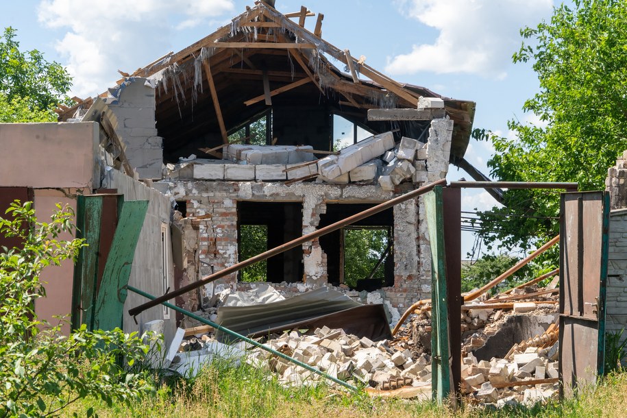 Zniszczenia w obwodzie charkowskim /Mykola Kalyeniak /PAP