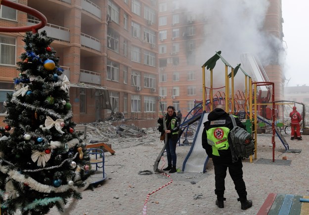 Zniszczenia w Odessie po piątkowym ataku rakietowym Rosji /PAP/EPA