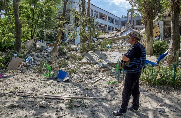 Zniszczenia w okolicy Charkowa /SERGEY KOZLOV /PAP/EPA