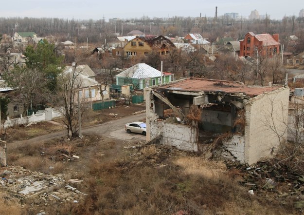 Zniszczenia w okolicy Doniecka, gdzie trwają walki między ukraińskimi żołnierzami a separatystami wspieranymi przez Moskwę /	Valentin Sprinchak /PAP/EPA