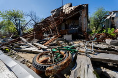 Zniszczenia w ukraińskiej miejscowości Słatyne