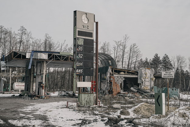 Zniszczenia w ukraińskim mieście Łyman w obwodzie donieckim, wyzwolonym spod rosyjskiej okupacji /Vladyslav Karpovych /PAP/EPA