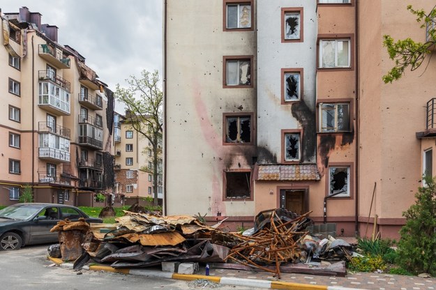Zniszczenia wojenne na Ukrainie /Shutterstock