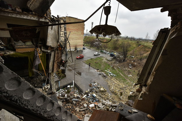 Zniszczenia wojenne w okolicach Kijowa /OLEG PETRASYUK /PAP