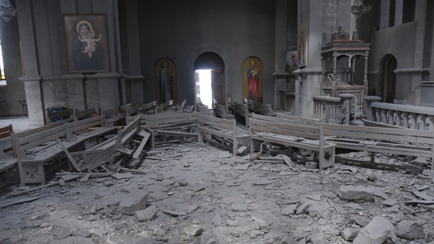Zniszczona ormiańska katedra w Szuszi /DAVIT GHAHRAMANYAN / ARMENIAN FOREIGN MINISTRY  /PAP/EPA