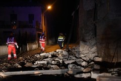 Zniszczone budynki po trzęsieniu ziemi we Włoszech